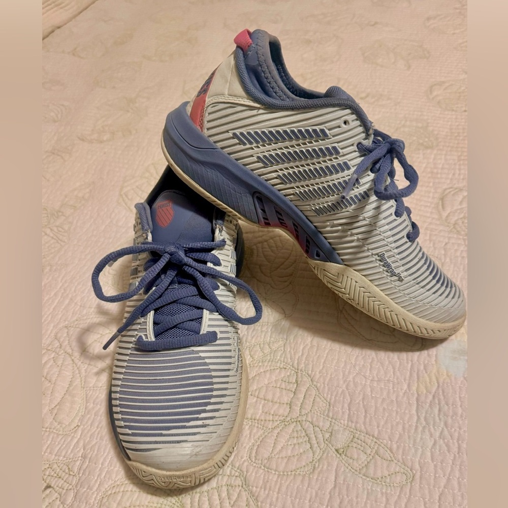 K-Swiss Women's Hypercourt Supreme Blue Blush/Infinity/Carmine Rose 7.5